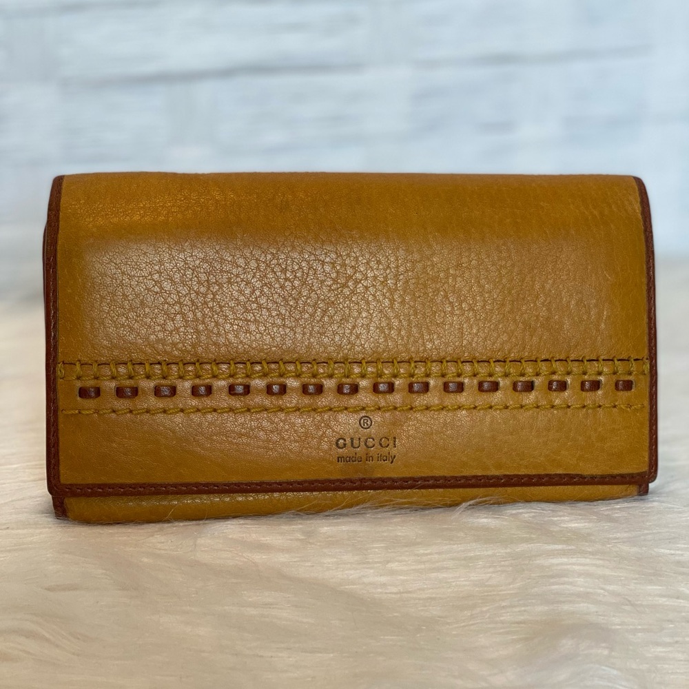 Authentic Tan Gucci Leather Wallet